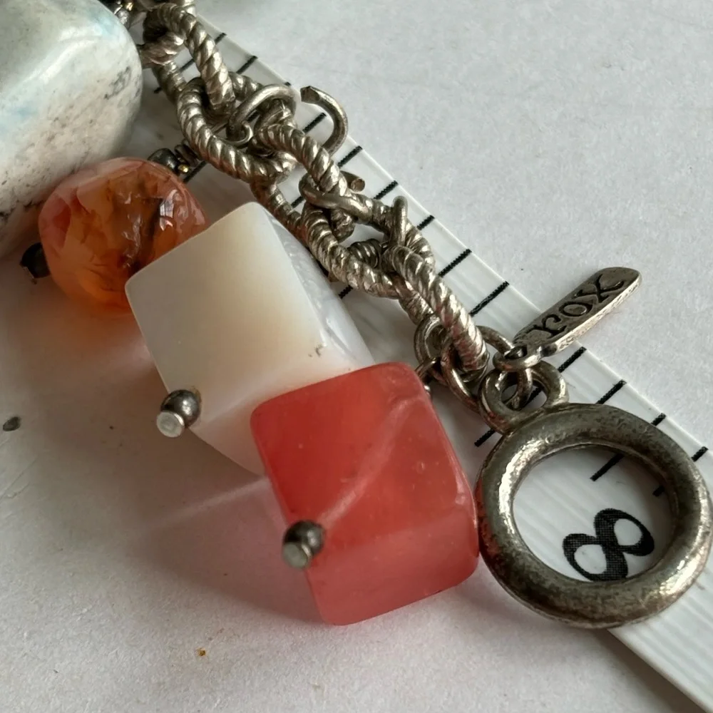 Rox bracelet made of glass & gemstones/ toggle clasp / silver tone/ 8 in length
